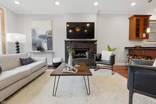 2229 N Leavitt St, Chicago, IL 60647 - Photo 2