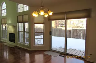 718 Sturnbridge Ln, Schaumburg, IL 60173 - Photo 6