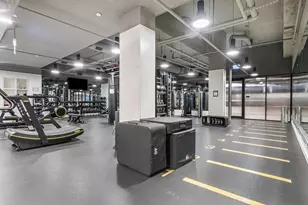 211 N Harbor Dr, Chicago, IL 60601 - Photo 44