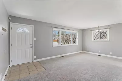 17303 Greenbay Avenue SE, Lansing, IL 60438 - Photo 8