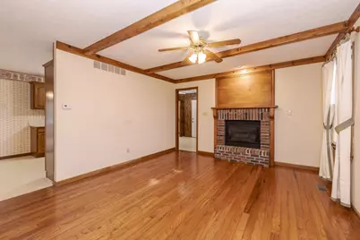 1402 E Indiana Avenue, Pontiac, IL 61764 - Photo 4