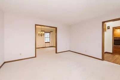 1402 E Indiana Avenue, Pontiac, IL 61764 - Photo 16