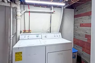 817 W Empire St, Freeport, IL 61032 - Photo 24