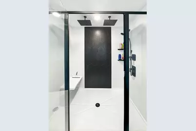 817 W Empire Street, Freeport, IL 61032 - Photo 14