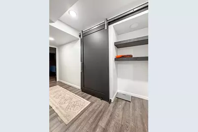 817 W Empire Street, Freeport, IL 61032 - Photo 12