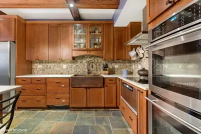 844 W Agatite Avenue #2W, Chicago, IL 60640 - Photo 6