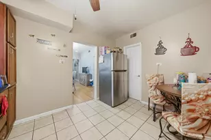 1025 N Trumbull Ave, Chicago, IL 60651 - Photo 14