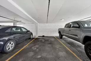 3161 N Cambridge Ave, Chicago, IL 60657 - Photo 12