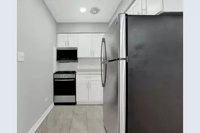 3161 N Cambridge Avenue #308, Chicago, IL 60657 - Photo 4