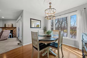 530 River Front Cir, Naperville, IL 60540 - Photo 8