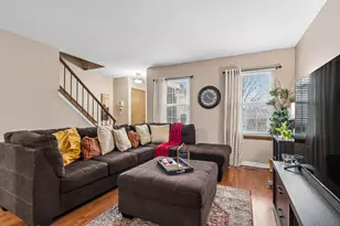 404 Ballard Dr, Algonquin, IL 60102 - Photo 2