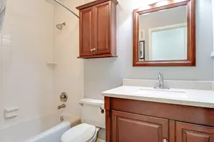 521 Sandy Ln, Libertyville, IL 60048 - Photo 16