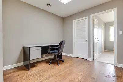 521 Sandy Lane, Libertyville, IL 60048 - Photo 18