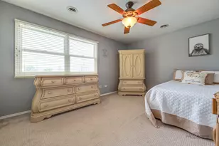 521 Sandy Ln, Libertyville, IL 60048 - Photo 26