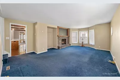 55 W Paddock Street, Crystal Lake, IL 60014 - Photo 4