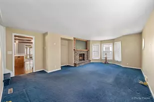 55 W Paddock St, Crystal Lake, IL 60014 - Photo 4