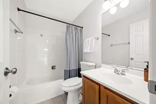 1398 Newcastle Ct, Bartlett, IL 60103 - Photo 18