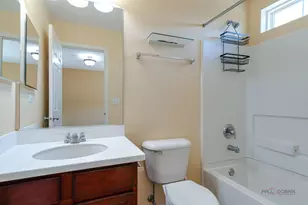 532 S Jade Ln, Round Lake, IL 60073 - Photo 16