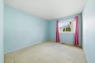 1416 Westbury Dr, Hoffman Estates, IL 60192 - Photo 6