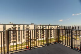 9128 W Terrace Dr, Niles, IL 60714 - Photo 12