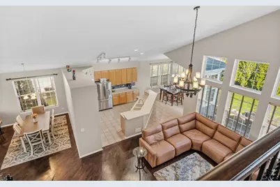 654 Easton Lane, Elk Grove Village, IL 60007 - Photo 8