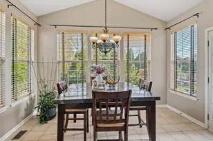 654 Easton Ln, Elk Grove Village, IL 60007 - Photo 14