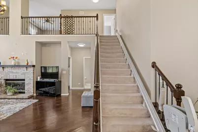 654 Easton Lane, Elk Grove Village, IL 60007 - Photo 10