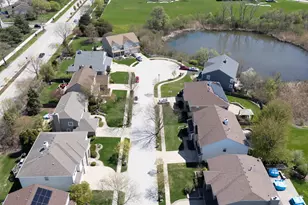 654 Easton Ln, Elk Grove Village, IL 60007 - Photo 30