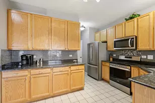 412 Jamestown Ct, Aurora, IL 60502 - Photo 12