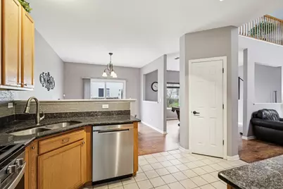 412 Jamestown Court, Aurora, IL 60502 - Photo 10