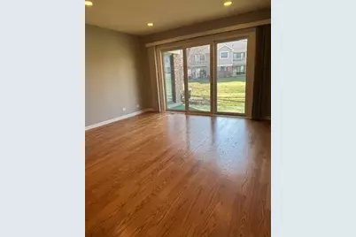 [Address not provided], Schaumburg, IL 60193 - Photo 4