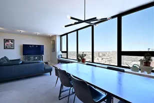 3930 N Pine Grove Ave, Chicago, IL 60613 - Photo 12