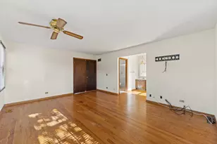 62 E Fox Hill Dr, Buffalo Grove, IL 60089 - Photo 14