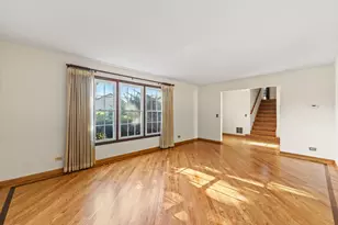 62 E Fox Hill Dr, Buffalo Grove, IL 60089 - Photo 6