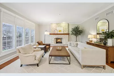 1135 N Main Street, Naperville, IL 60563 - Photo 16