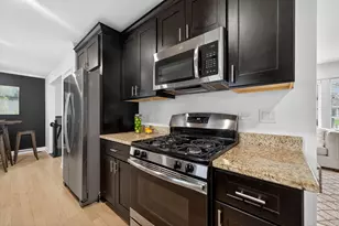 307 N Derbyshire Ave, Arlington Heights, IL 60004 - Photo 8