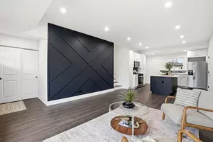 1430 E Emmerson Ln, Mount Prospect, IL 60056 - Photo 4