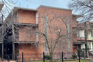 4537 N Dover St, Chicago, IL 60640 - Photo 2