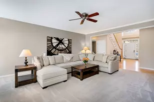 4224 Colton Cir, Naperville, IL 60564 - Photo 10