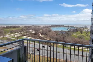 4250 N Marine Dr, Chicago, IL 60613 - Photo 10