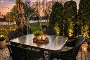 660 Versailles Circle, Elk Grove Village, IL 60007 - Photo 12