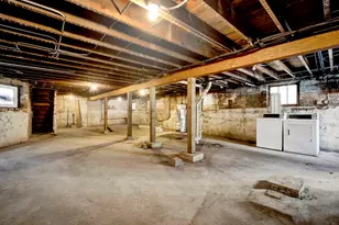 7223 N Damen Ave, Chicago, IL 60645 - Photo 32