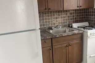 2620 W Berwyn Ave, Chicago, IL 60625 - Photo 2