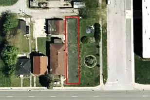 142 E Sibley Blvd, Dixmoor, IL 60426 - Photo 1