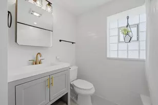 2737 W Leland Ave, Chicago, IL 60625 - Photo 14