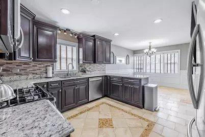 9220 S Avers Avenue, Evergreen Park, IL 60805 - Photo 14