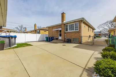 9220 S Avers Avenue, Evergreen Park, IL 60805 - Photo 36