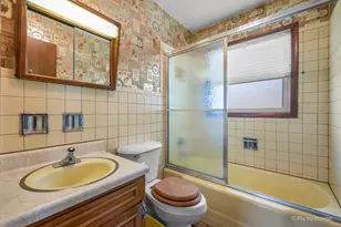 571 Welter Dr, Wood Dale, IL 60191 - Photo 10
