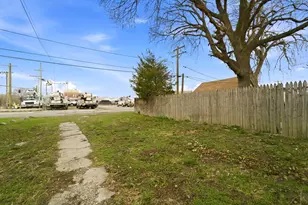 15644 Emerald Ave, Harvey, IL 60426 - Photo 2