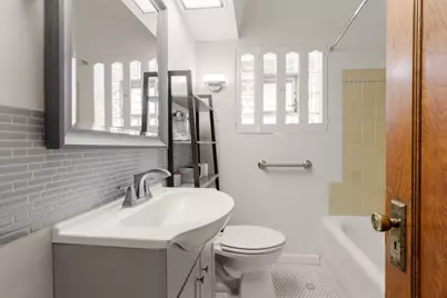 [Address not provided], Chicago, IL 60630 - Photo 8